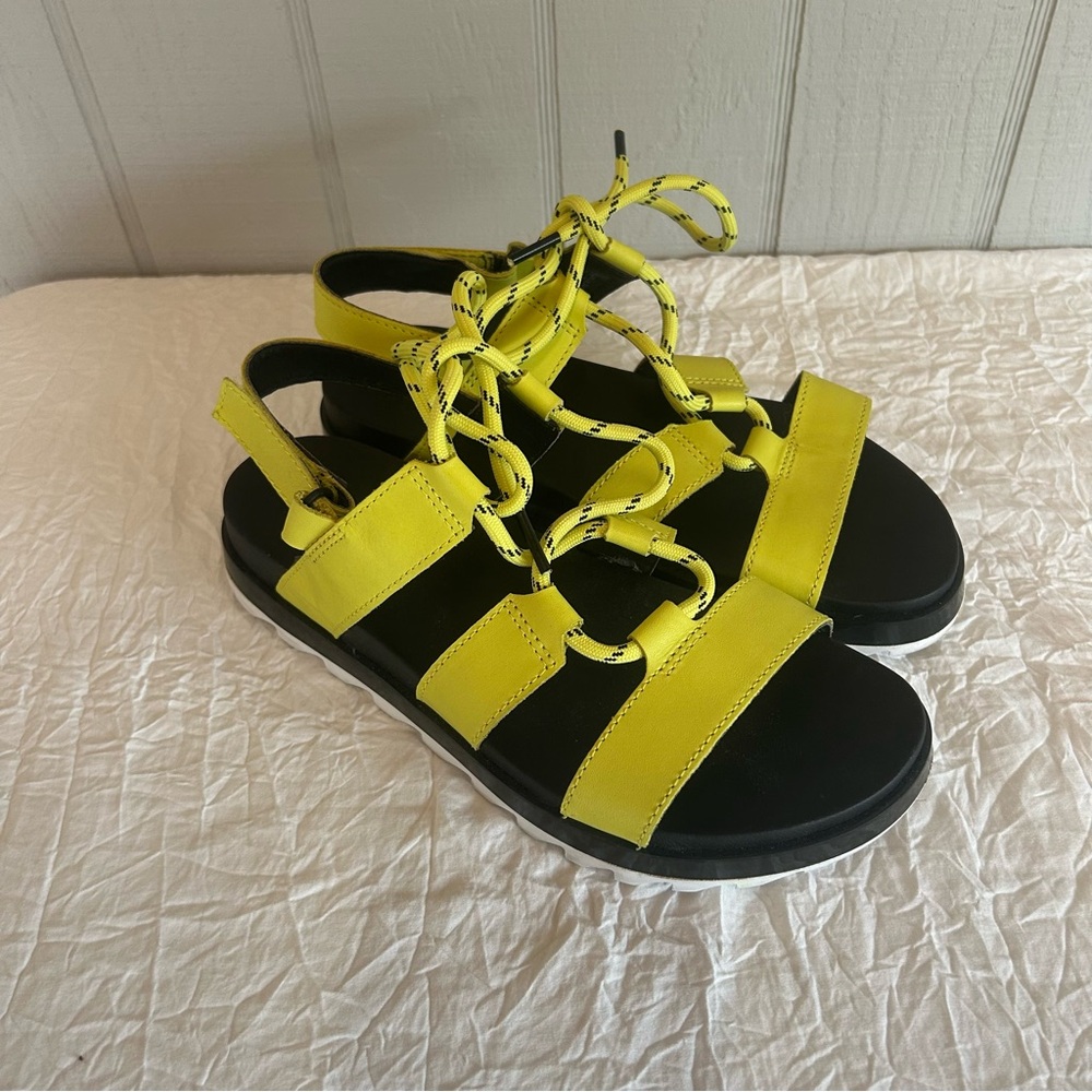 Sorel roaming lace sandals